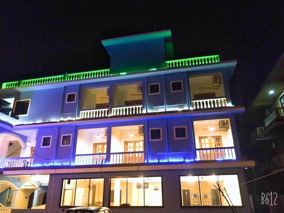 Dom'S Inn Calangute Buitenkant foto